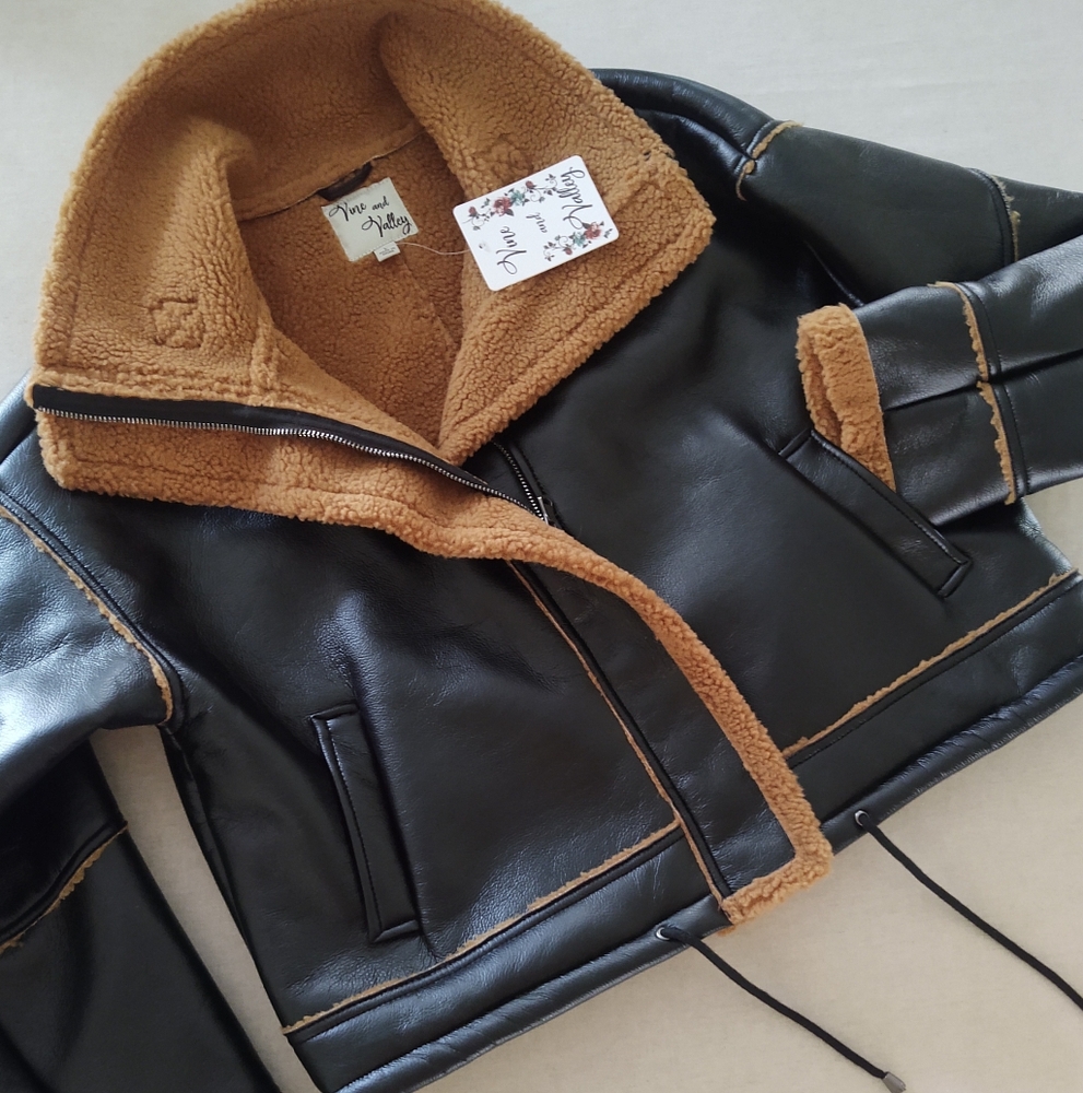 NWt Faux-Leather AViAtoR Jacket by Vine & Valley~ Size: L